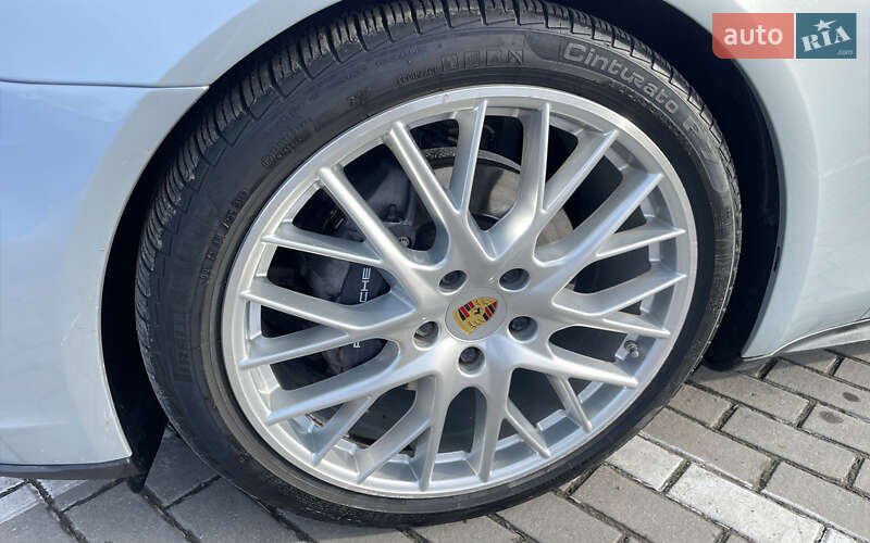 Фастбэк Porsche Panamera 2017 в Коломые