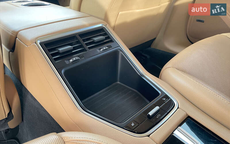 Фастбэк Porsche Panamera 2017 в Коломые