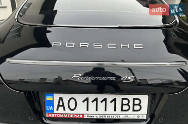 Фастбэк Porsche Panamera 2011 в 