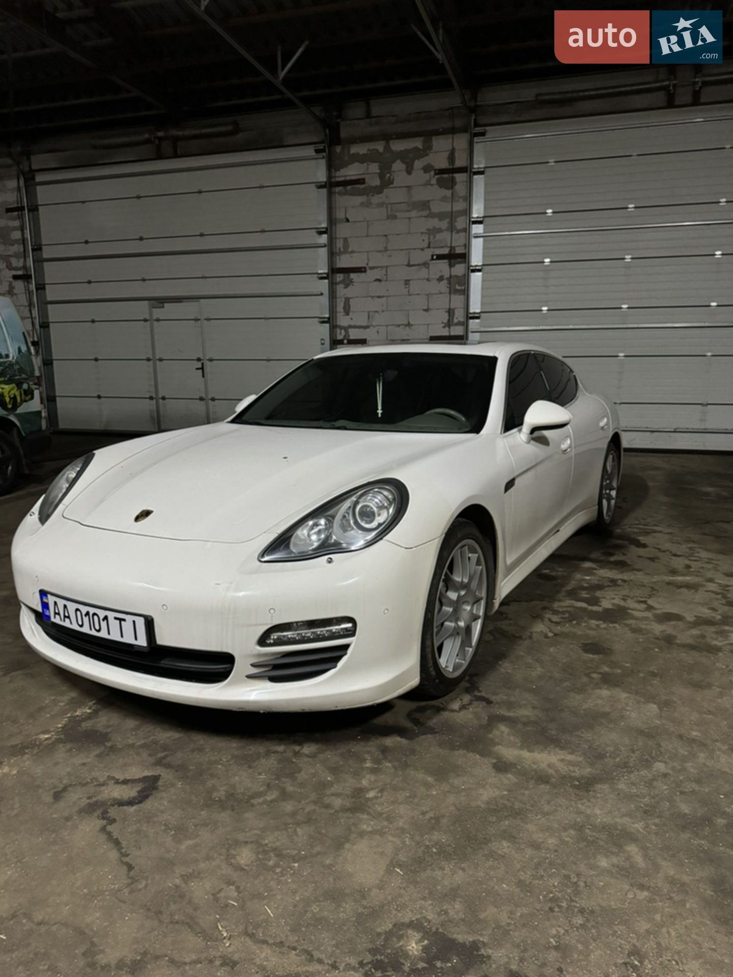 2010 Porsche Panamera - мініатюра 3