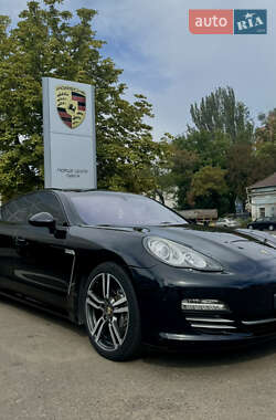 Фастбек Porsche Panamera 2012 в Одесі