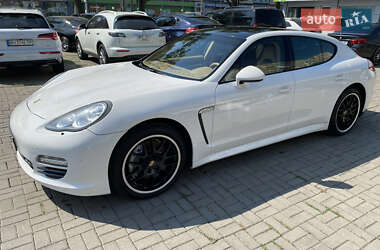 Фастбек Porsche Panamera 2012 в Одесі