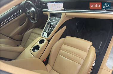 Фастбэк Porsche Panamera 2017 в 