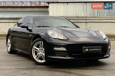 Фастбэк Porsche Panamera 2009 в Киеве