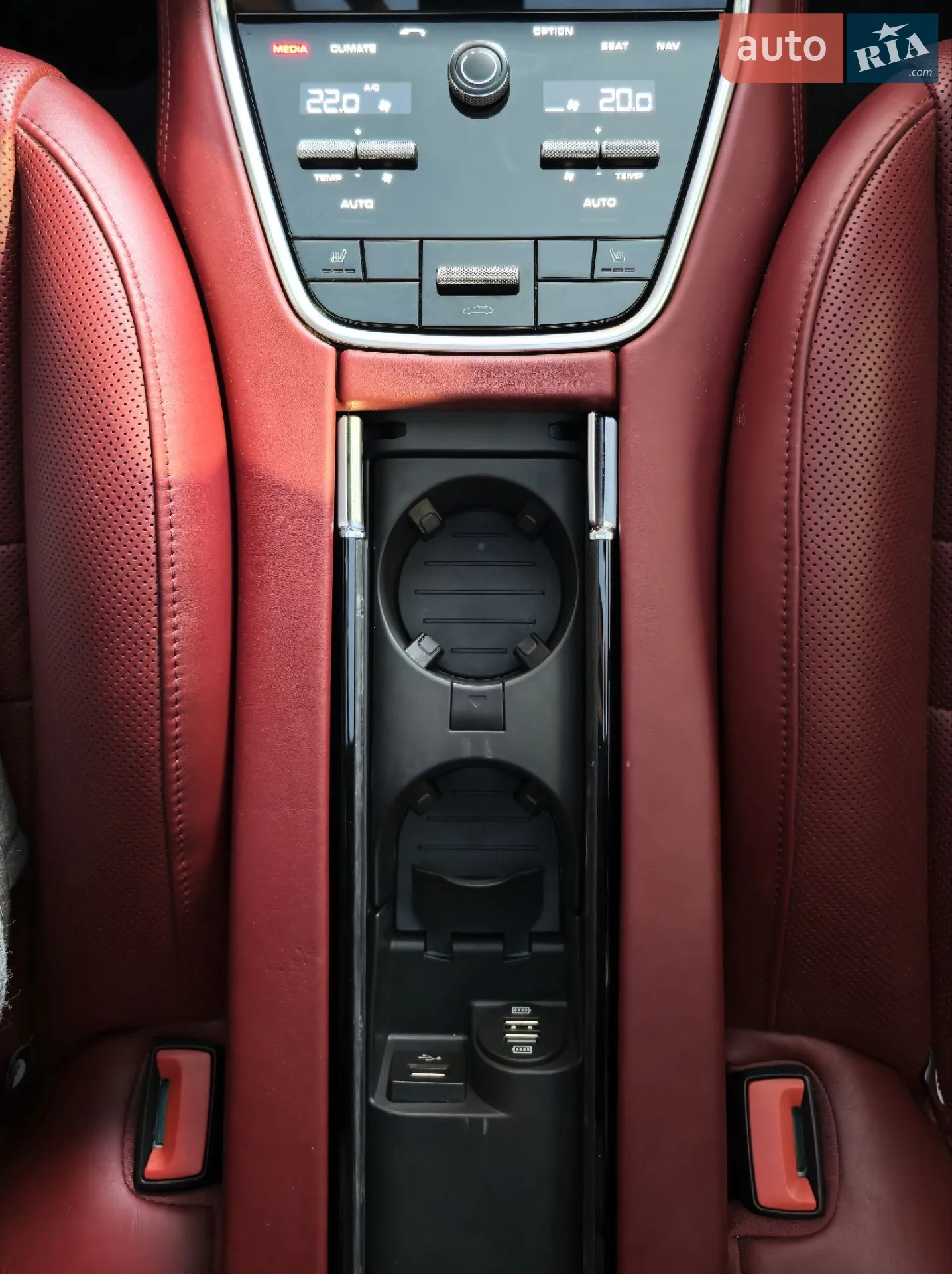 2017 Porsche Panamera - мініатюра 29