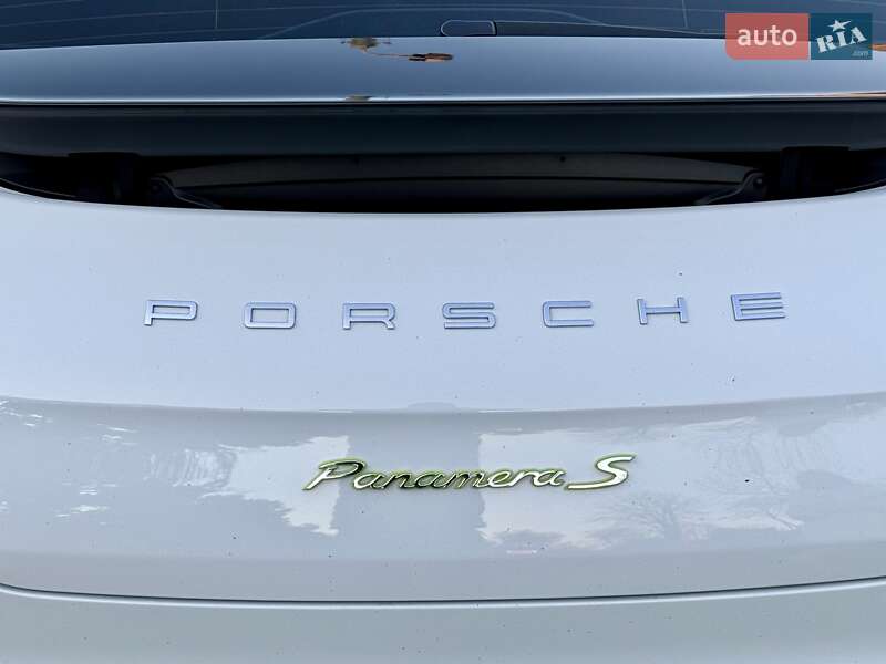 Фастбэк Porsche Panamera 2013 в Одессе фото 54 Фастбэк Porsche Panamera 2013 в Одессе