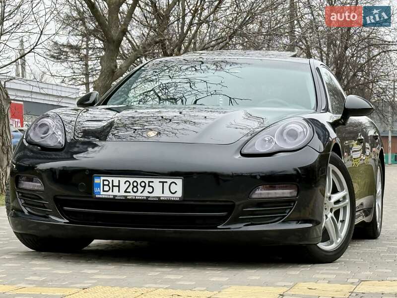Porsche Panamera 2011
