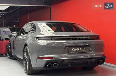 Фастбэк Porsche Panamera 2025 в Киеве