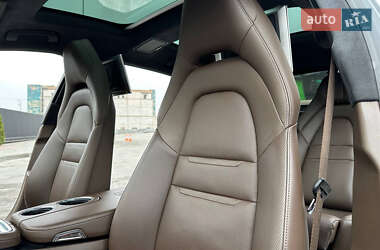 Фастбэк Porsche Panamera 2017 в 