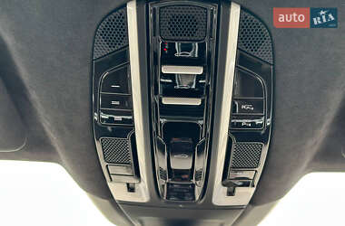 Фастбэк Porsche Panamera 2017 в 