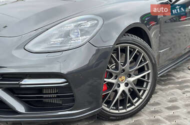 Фастбэк Porsche Panamera 2017 в 