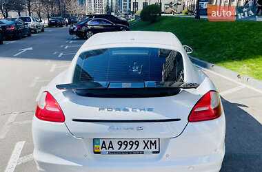 Фастбэк Porsche Panamera 2010 в 