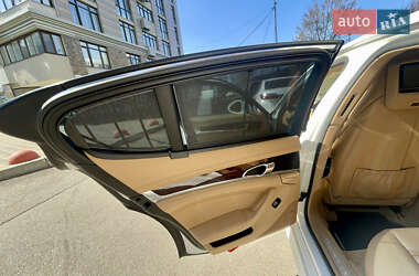 Фастбэк Porsche Panamera 2010 в 