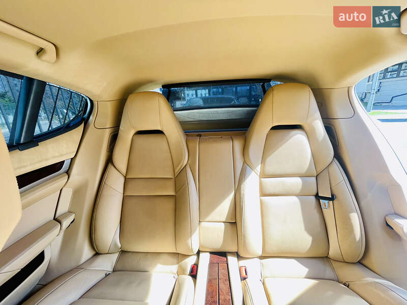 Фастбэк Porsche Panamera 2010 в Киеве