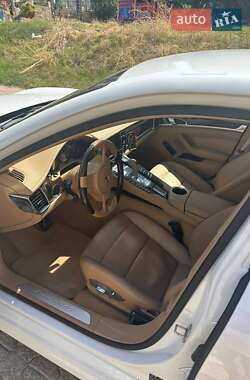 Фастбэк Porsche Panamera 2010 в 