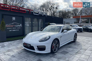 Фастбек Porsche Panamera 2013 в 