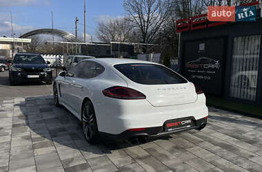 Фастбек Porsche Panamera 2013 в 