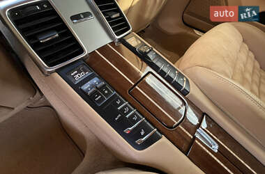 Фастбек Porsche Panamera 2013 в 