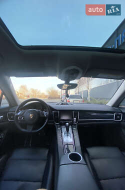 Фастбек Porsche Panamera 2015 в 
