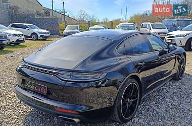 Фастбэк Porsche Panamera 2022 в 