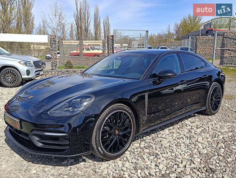 Фастбэк Porsche Panamera 2022 в Одессе