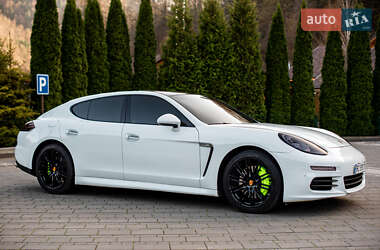 Фастбэк Porsche Panamera 2016 в 