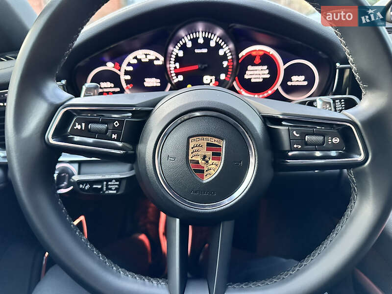 Фастбэк Porsche Panamera 2021 в Киеве