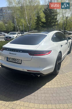 Фастбэк Porsche Panamera 2017 в 