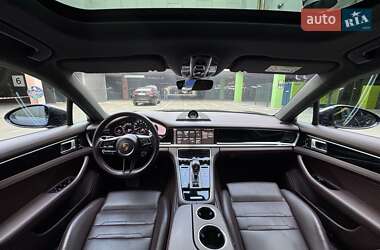 Фастбэк Porsche Panamera 2020 в 