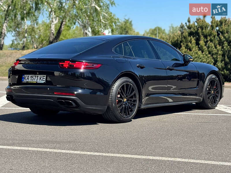 Porsche Panamera 2016