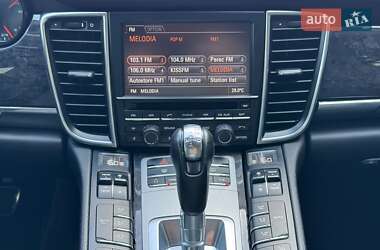 Фастбек Porsche Panamera 2012 в 