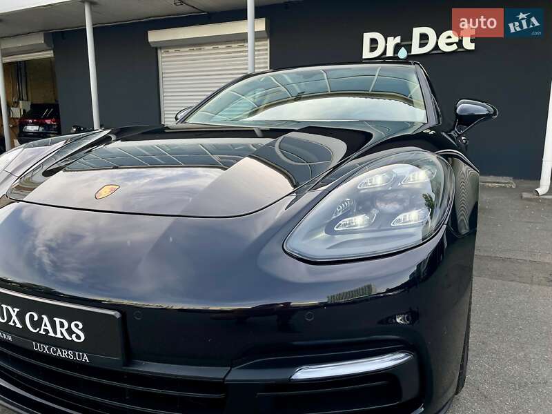 Фастбэк Porsche Panamera 2020 в Киеве