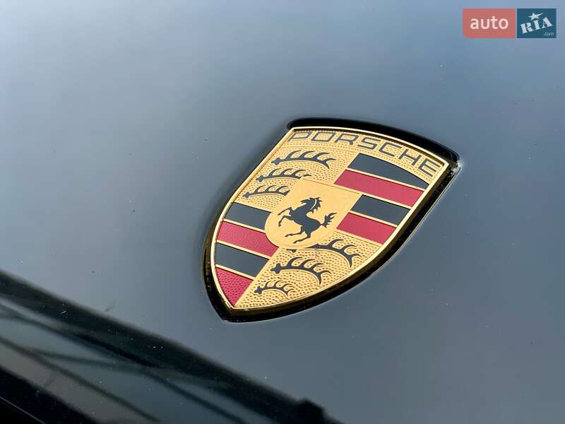 Фастбэк Porsche Panamera 2020 в Киеве