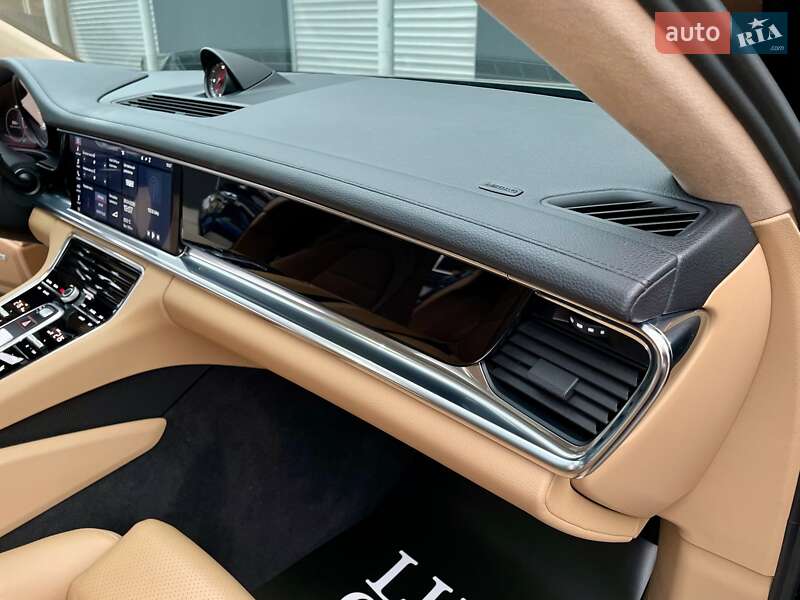 Фастбэк Porsche Panamera 2020 в Киеве