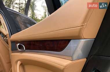 Фастбек Porsche Panamera 2013 в 