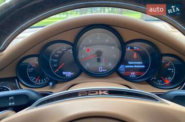 Фастбек Porsche Panamera 2013 в 