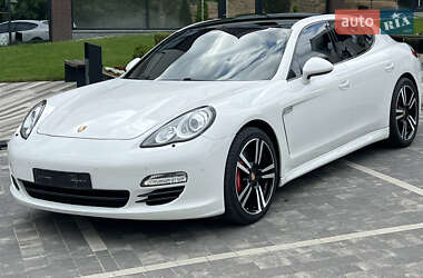 Фастбэк Porsche Panamera 2012 в 