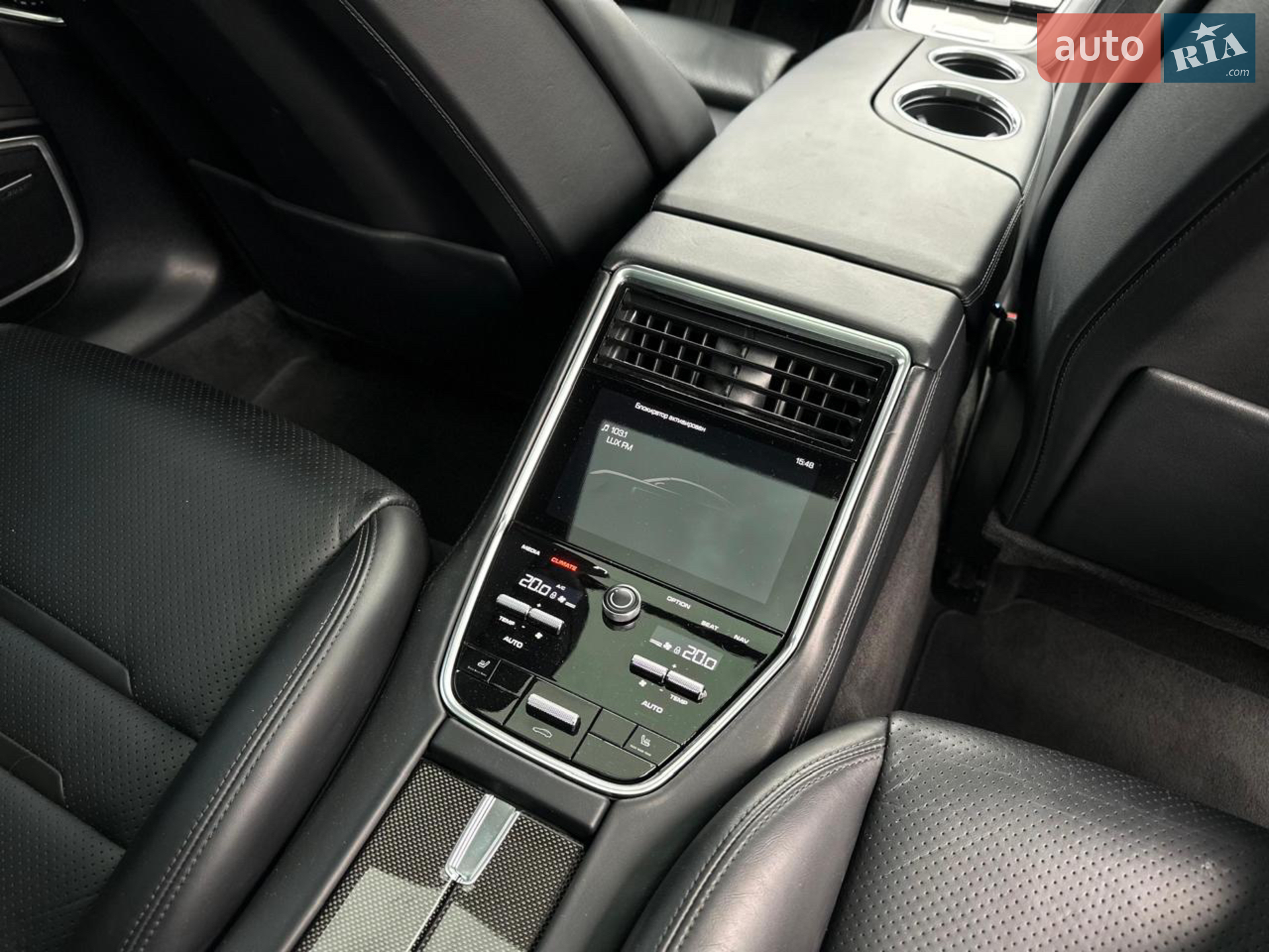 2017 Porsche Panamera - мініатюра 34