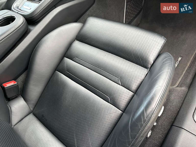 Фастбек Porsche Panamera 2017 в Києві фото 36 Фастбек Porsche Panamera 2017 в Києві