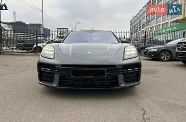 Фастбек Porsche Panamera 2024 в 