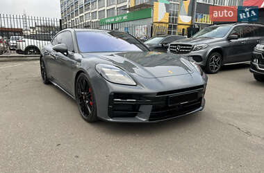 Фастбек Porsche Panamera 2024 в 