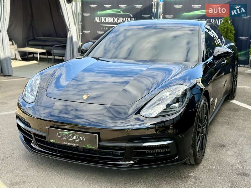 Фастбек Porsche Panamera 2016 в Києві