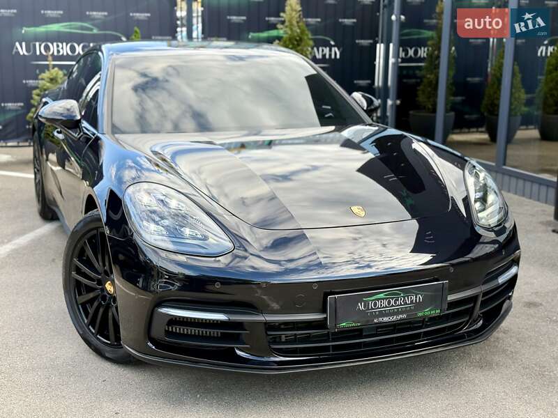 Фастбек Porsche Panamera 2016 в Києві