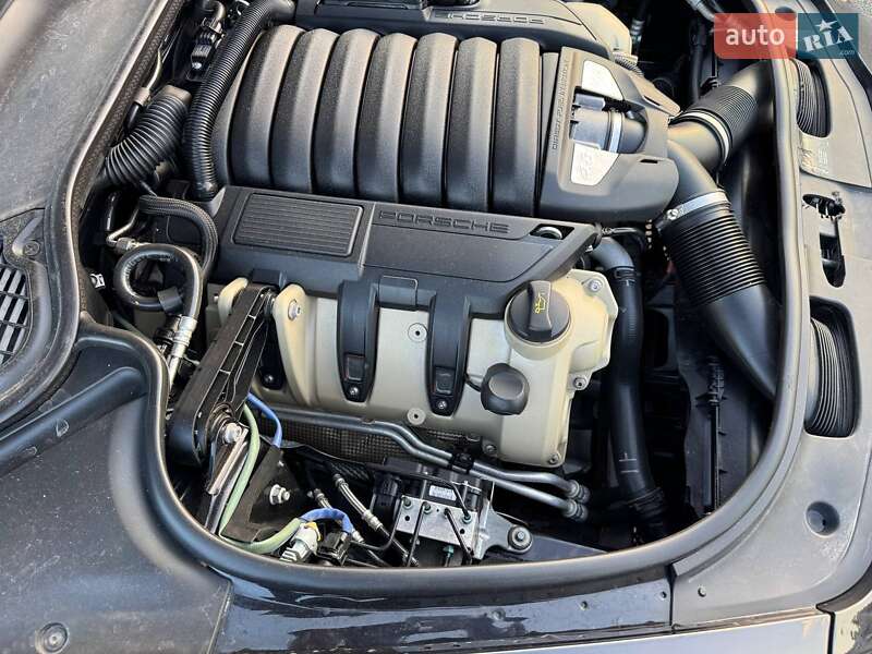Фастбек Porsche Panamera 2011 в Києві