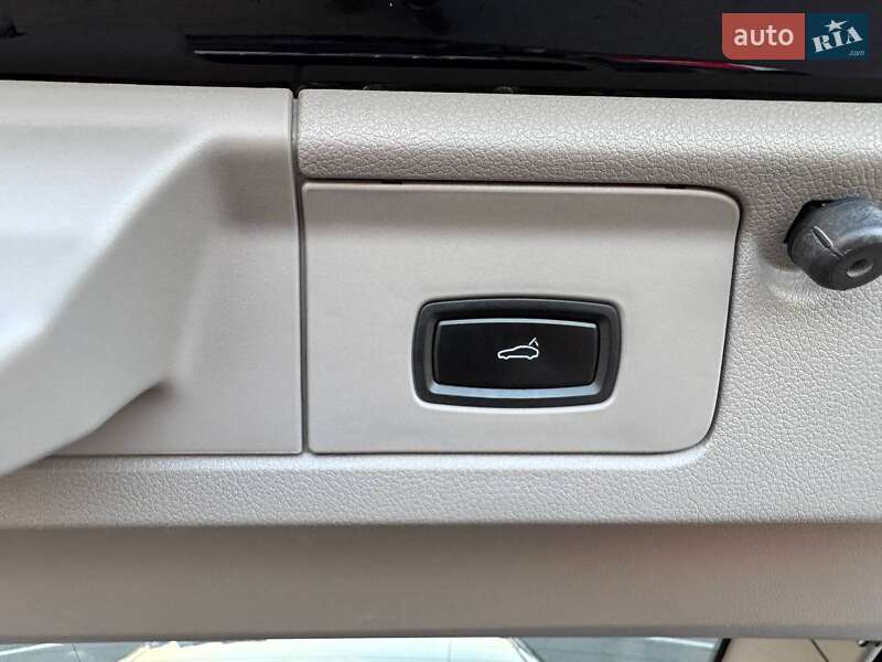 Фастбек Porsche Panamera 2011 в Києві