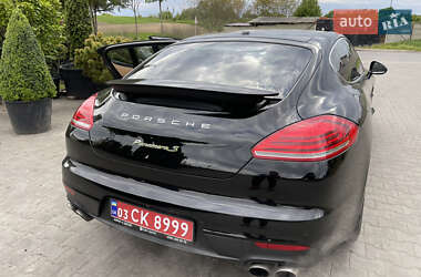 Фастбэк Porsche Panamera 2015 в 