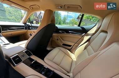 Фастбэк Porsche Panamera 2015 в 
