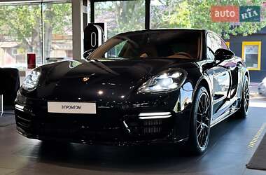 Фастбэк Porsche Panamera 2021 в Одессе