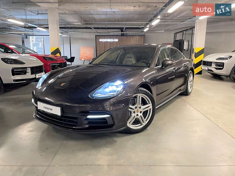 Porsche Panamera 2018