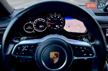 Фастбэк Porsche Panamera 2018 в 